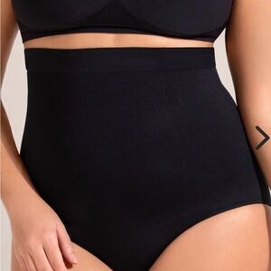 NWT!  High Waisted Shaper Panty - 3X. Black